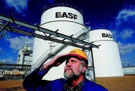 上、中、下游产业链一体化——重庆化医/巴斯夫MDI一体化